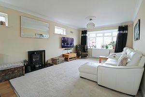 Living Room- click for photo gallery